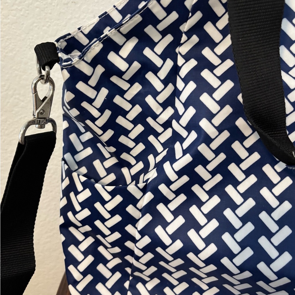 Scout Navy and White Patterned Medium Tote with Detachable Black Strap - Picture 3 of 12